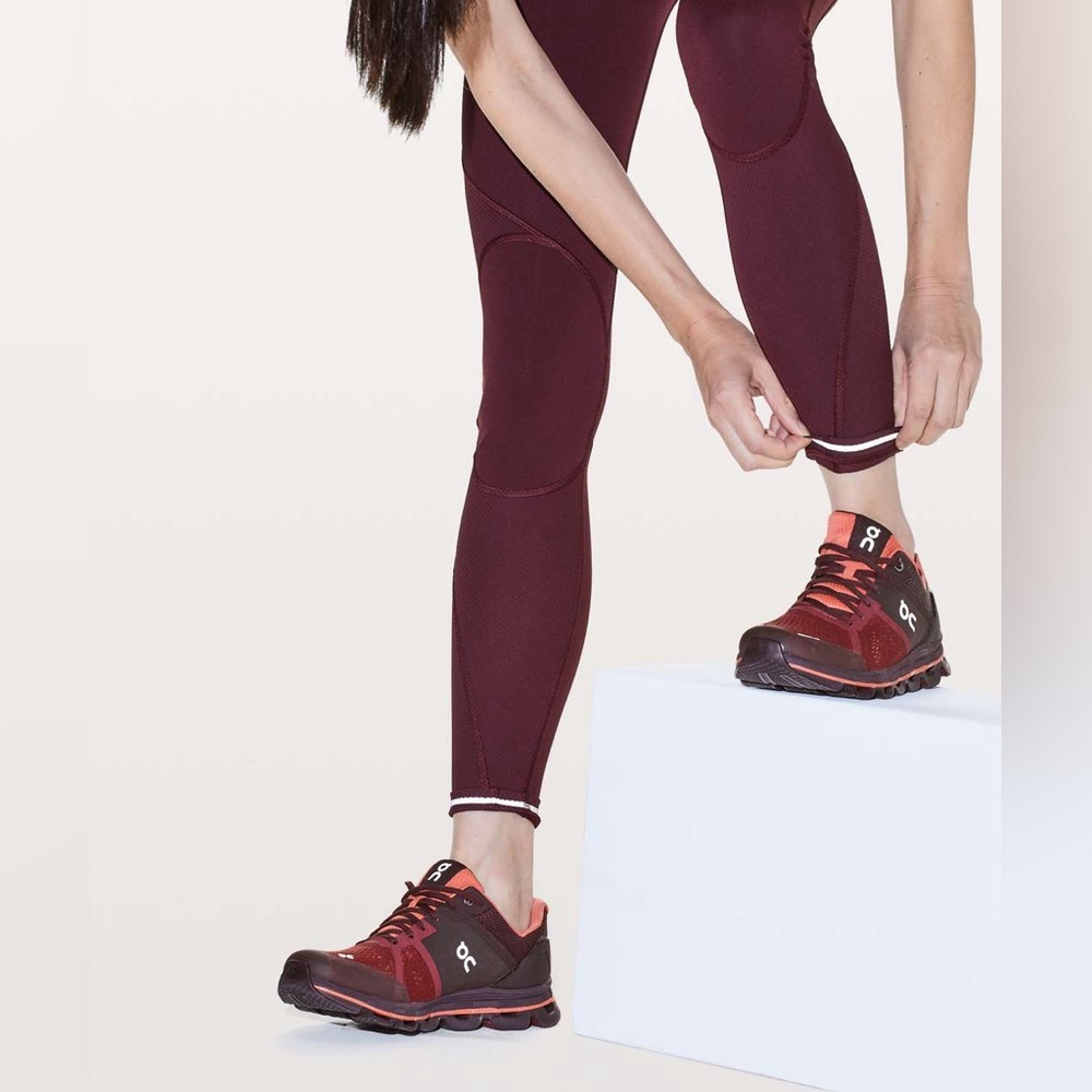 Lululemon On Repeat tights size 4 - Picture 4 of 9